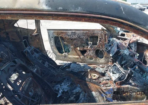 2022 Dodge Challenger R/T Scat Pack z USA, uszkodzony, nr VIN 2C3CDZFJ8NH165078